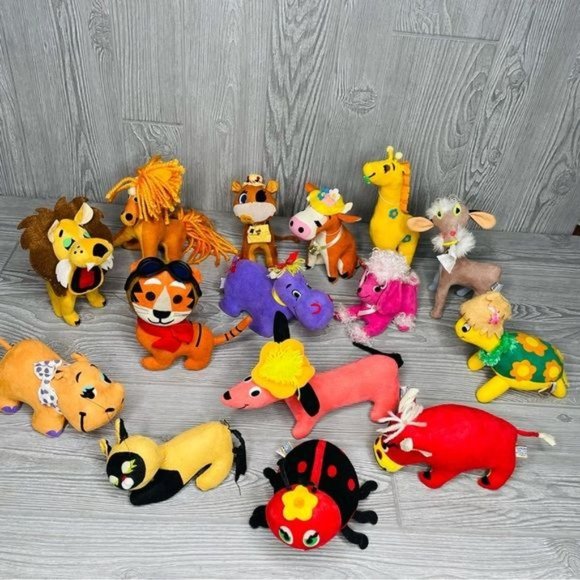 Dakin dream pets 15 animals stuffed animal plush cats , hippo , goat, dogs ,lion - Picture 2 of 15